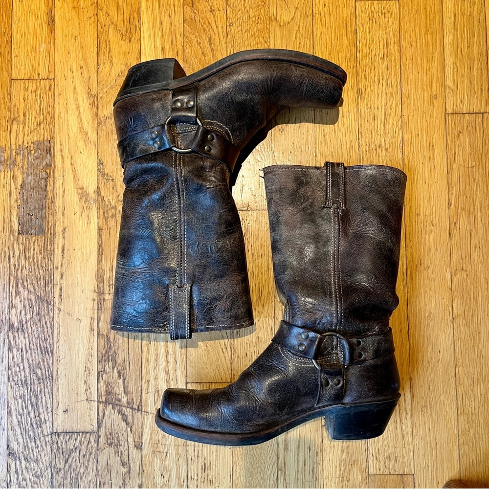 Frye - Harness 12R